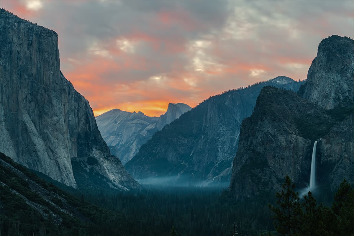 A breathtaking view of Yosemite's natural landscape